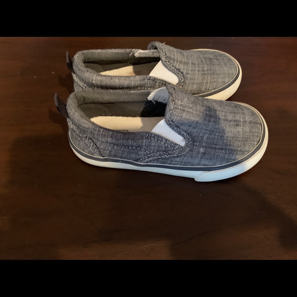 Gap Toddler boy slip on Chambray sneakers